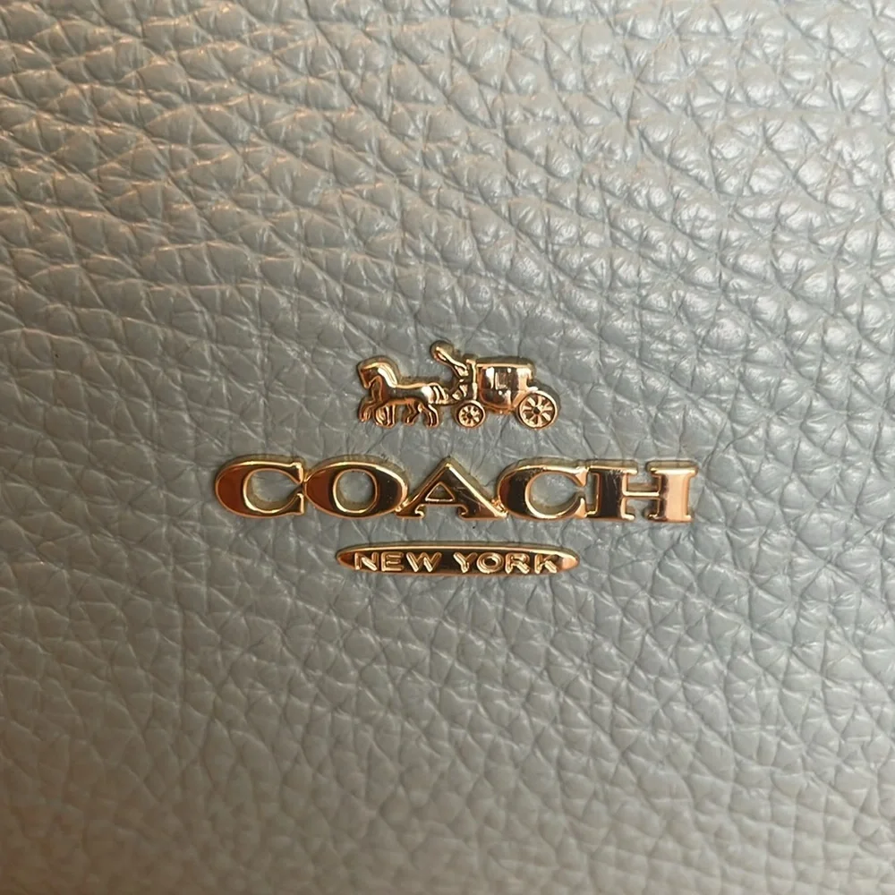 🌹COACH JOY Minty Blue Leather Extra Large Tote! - Picture 6 of 16